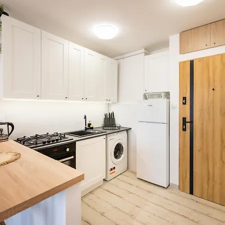 Ogrodowa Gracious Studio Apartment Warsaw